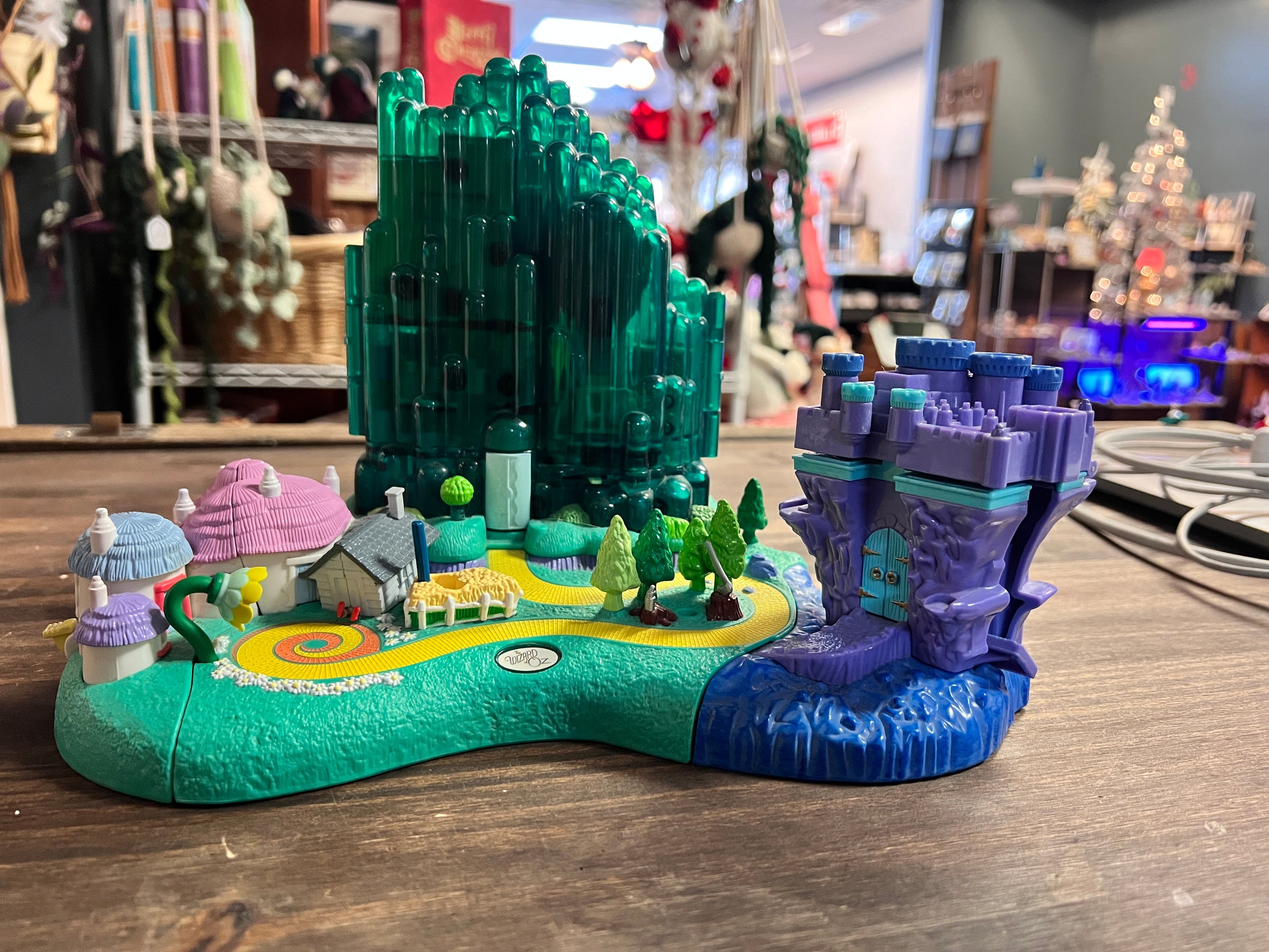 Wizard of Oz Play Set Emerald newest City